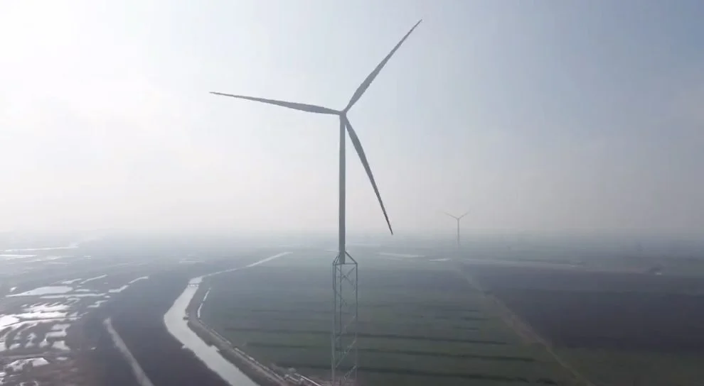 “Self-Erecting” Wind Turbine Hits Power Milestone Ahead of Joining Fortescue Pilbara Project