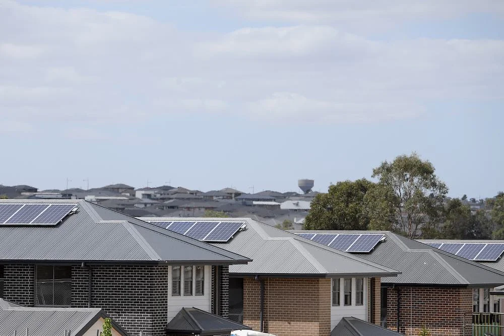 State Unveils Its Own “Solar Sharer” Offer, Promising Three Hours of Free Power and Big Bill Savings