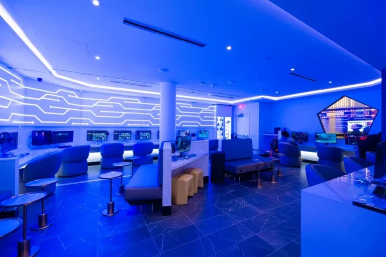 New Portal Lounge in Minneapolis Combines Gaming, Cocktails, and a Robot Bartender