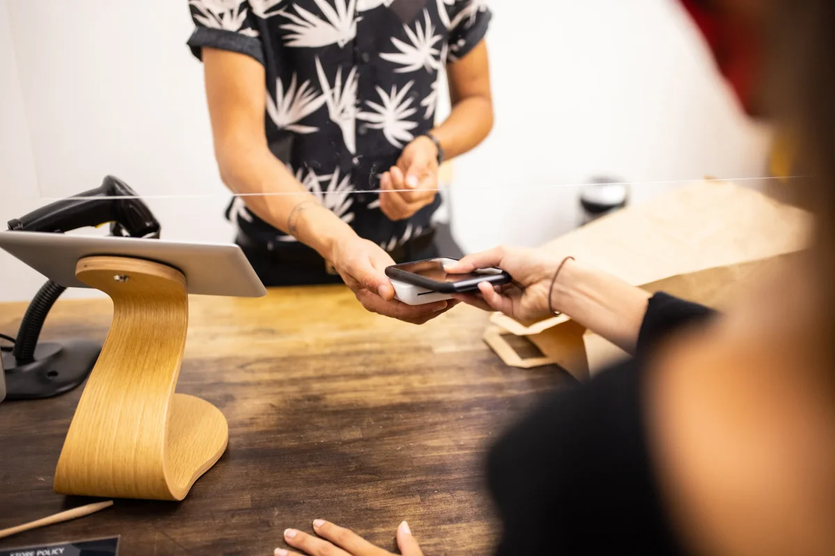 Solving the Anonymity Problem at Checkout