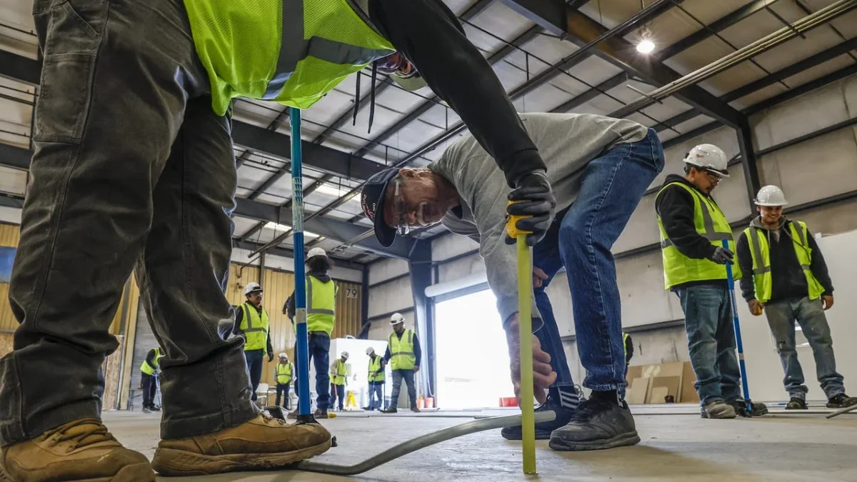 Thousands of Licensed Workers in Texas Could Be Out of Jobs After New Rule Change