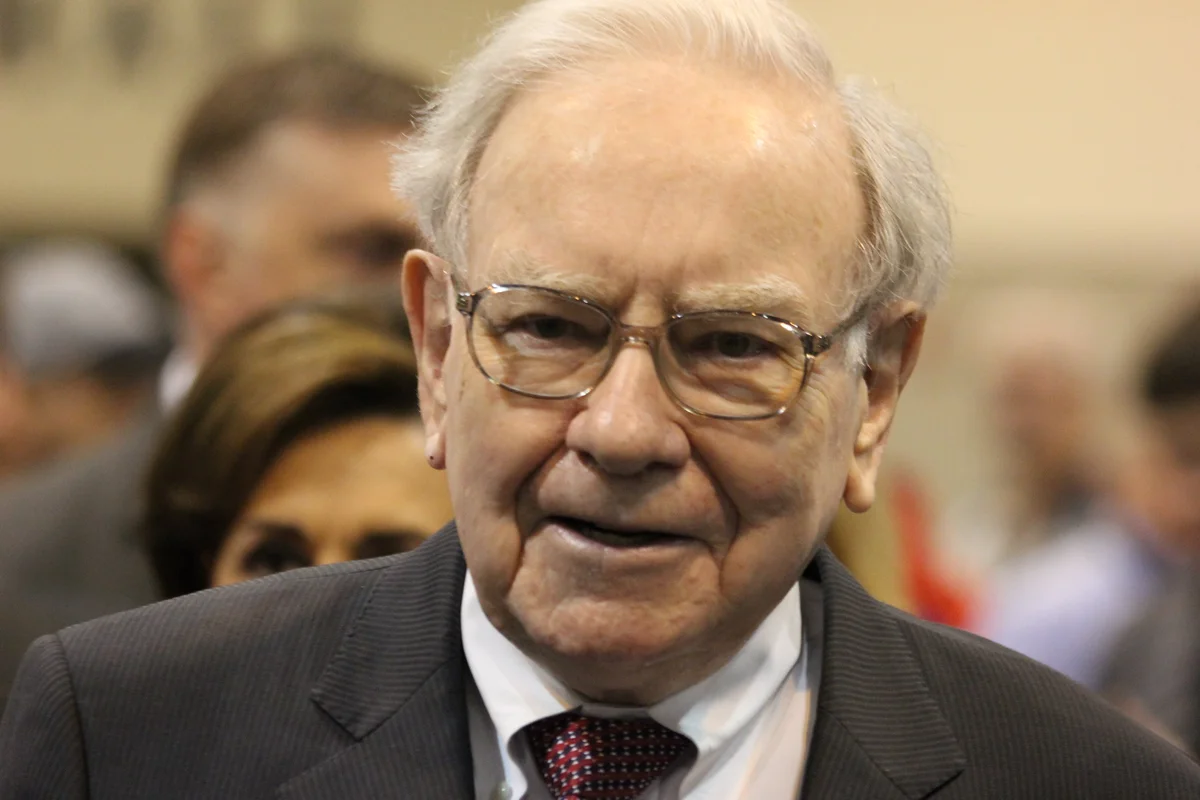 Berkshire Hathaway Invests $10 Billion in Alphabet's $85 Billion Private Placement