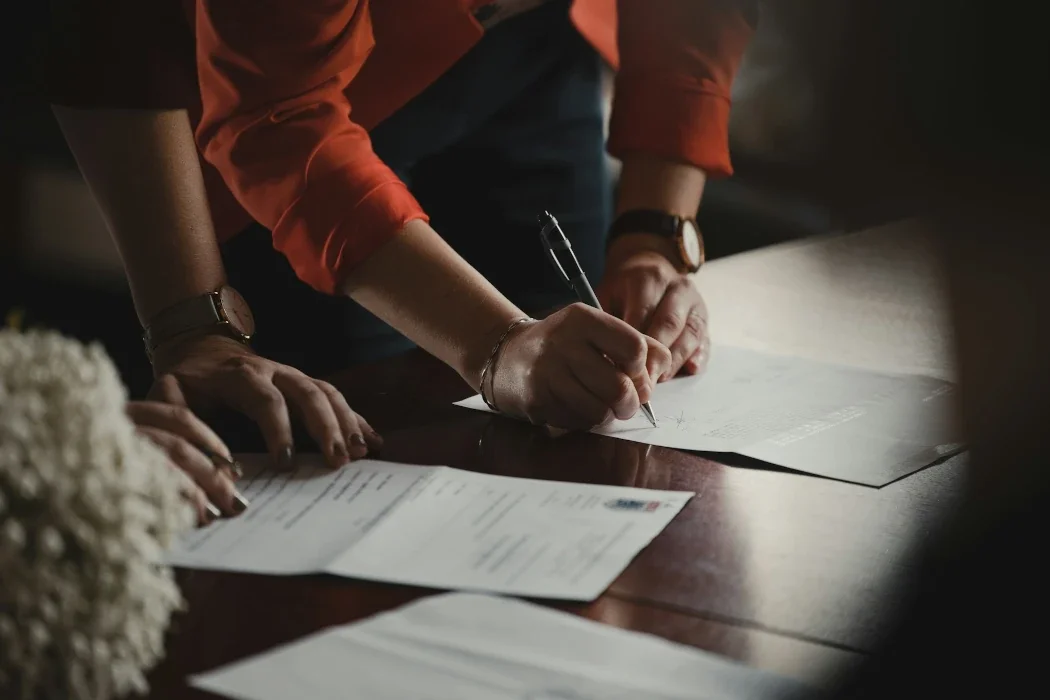 Paraito raises US$1.96M (CA$2.65M) to automate grunt work for Québec notaries