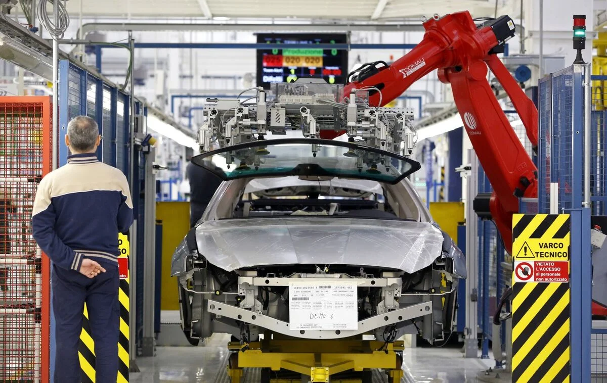 AutoForm Secures €672M ($770M) Term Loan B via CLO Investors