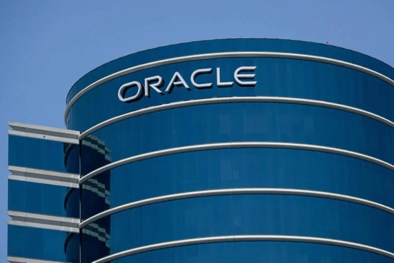 Trump Administration Hires Oracle for Government HR Platform