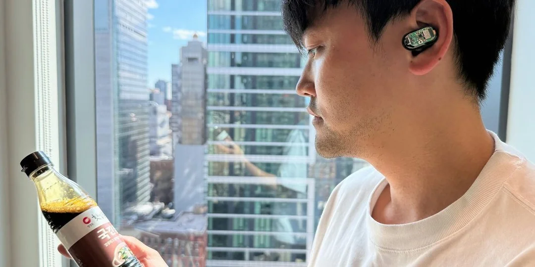 Camera-Equipped Earbuds Offer Discreet Alternative to Smart Glasses