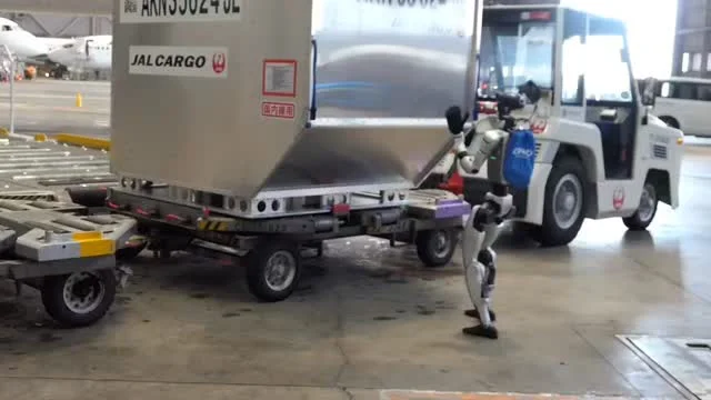 Human Engineers Still Essential Despite Humanoid Cargo Robots