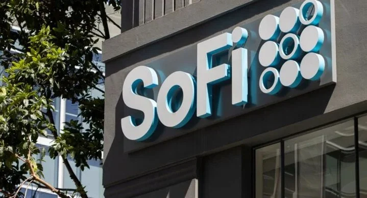 SoFi Posts Record Growth, yet Shares Tumble 15%