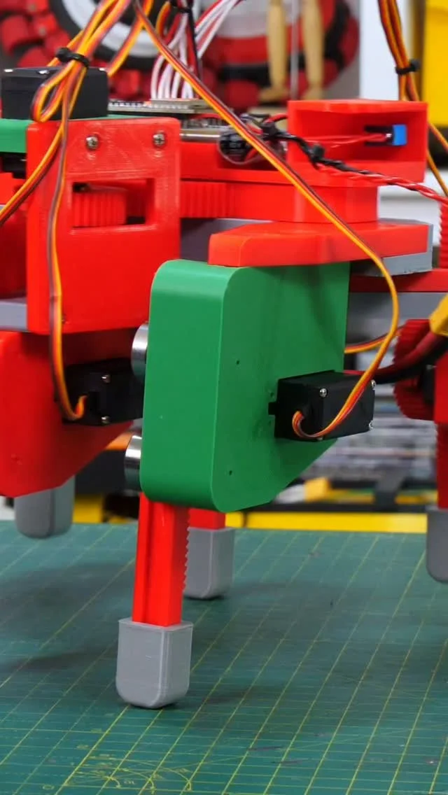 Hexapod Built with 8 Servos, Rack‑pinion Eliminates IK
