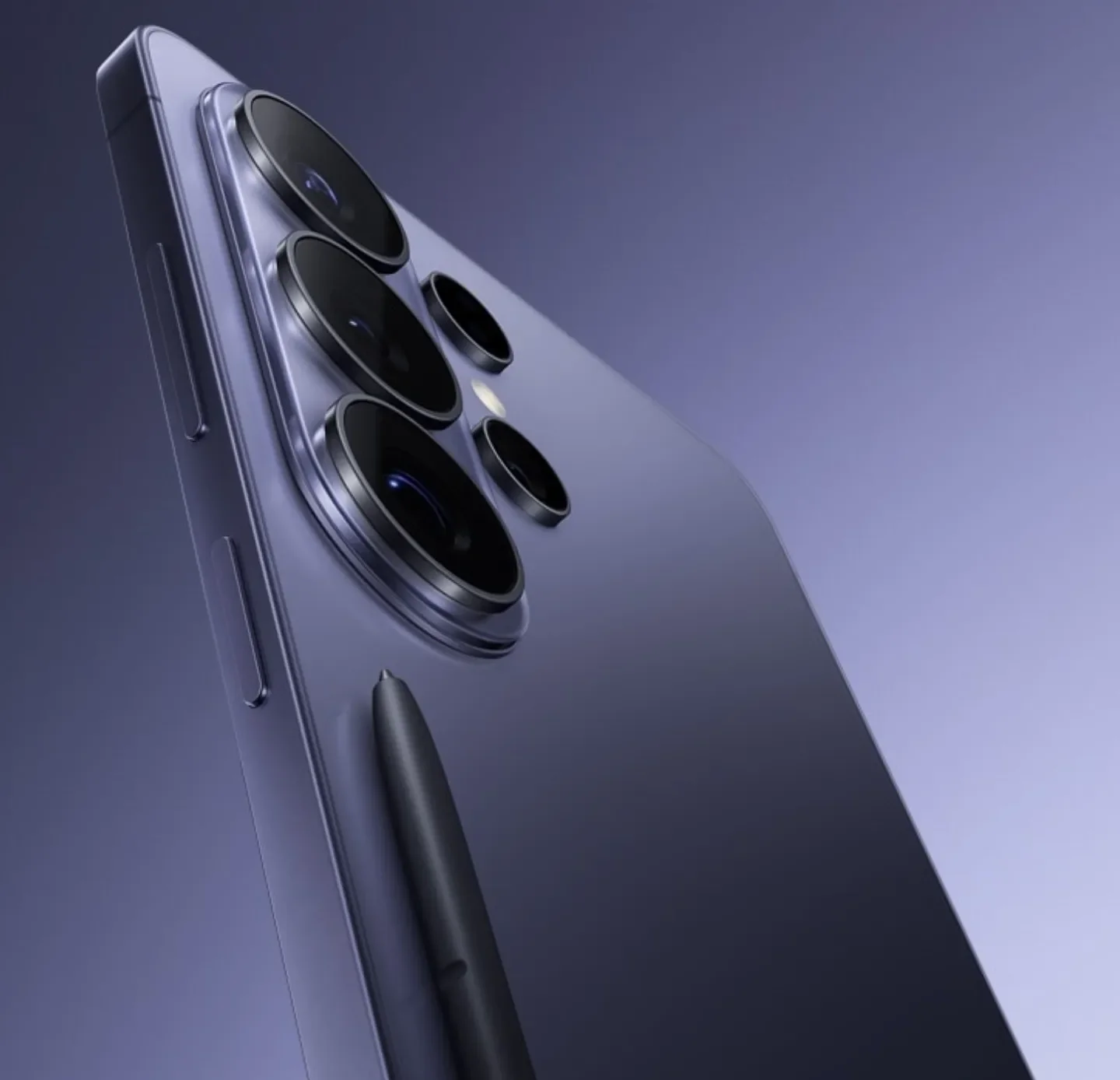 Samsung Adds S27 Ultra, Pro; Ultra May Hit $1,399