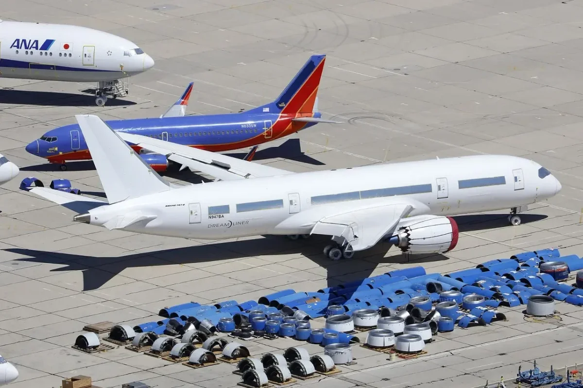 New Dreamliner Scrapped After 13 Hours Due to Wing Issues