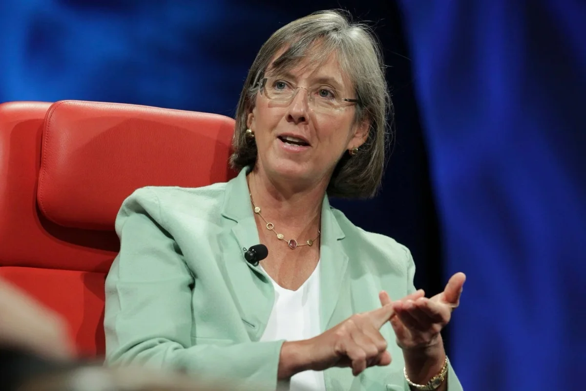 Analyst's Report Becomes VC Gospel, Raises Billions
