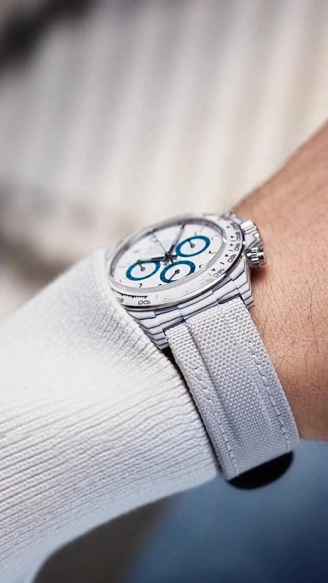 DiW Unveils Quartz‑fiber Watch Mastering Material Innovation