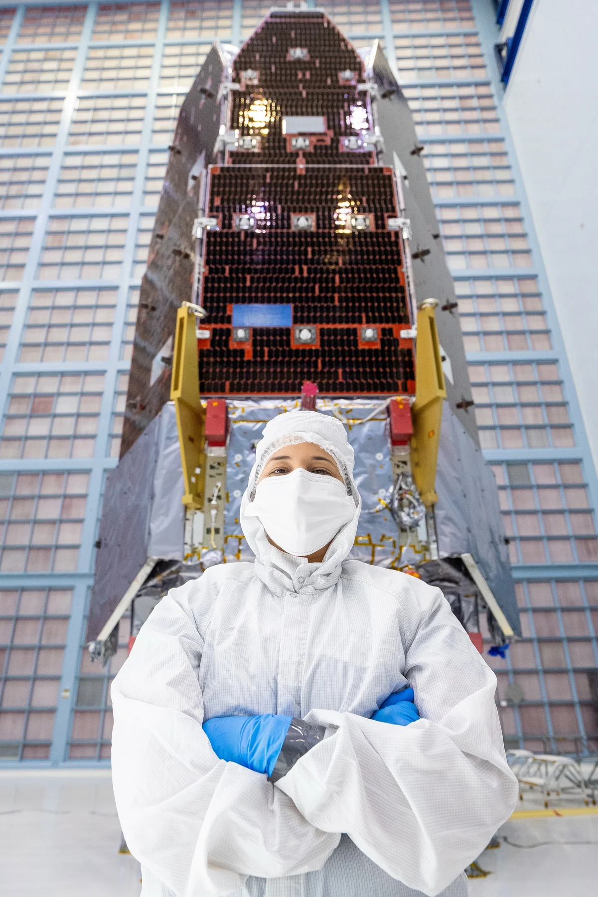 Roman Telescope: Wide‑field Cosmic Survey Complementing JWST