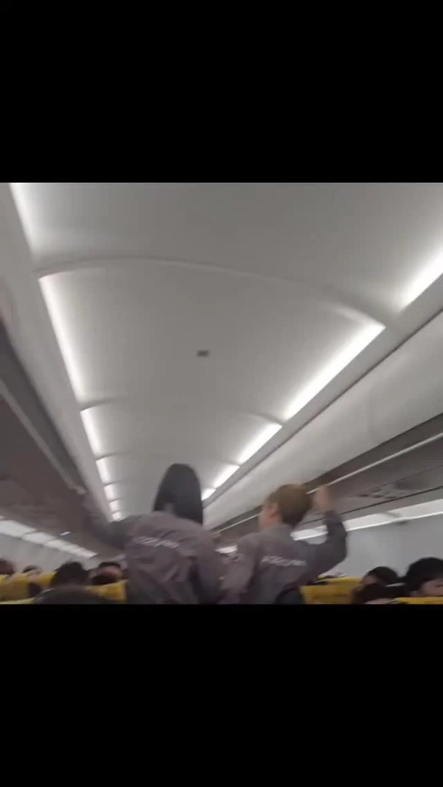 Passenger Ignored Safety Call, Slaps Flight Attendant