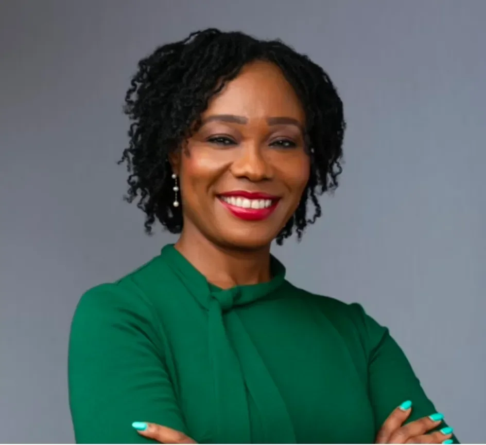 Prioritizing Stakeholders Shapes Trustful Communication Strategies