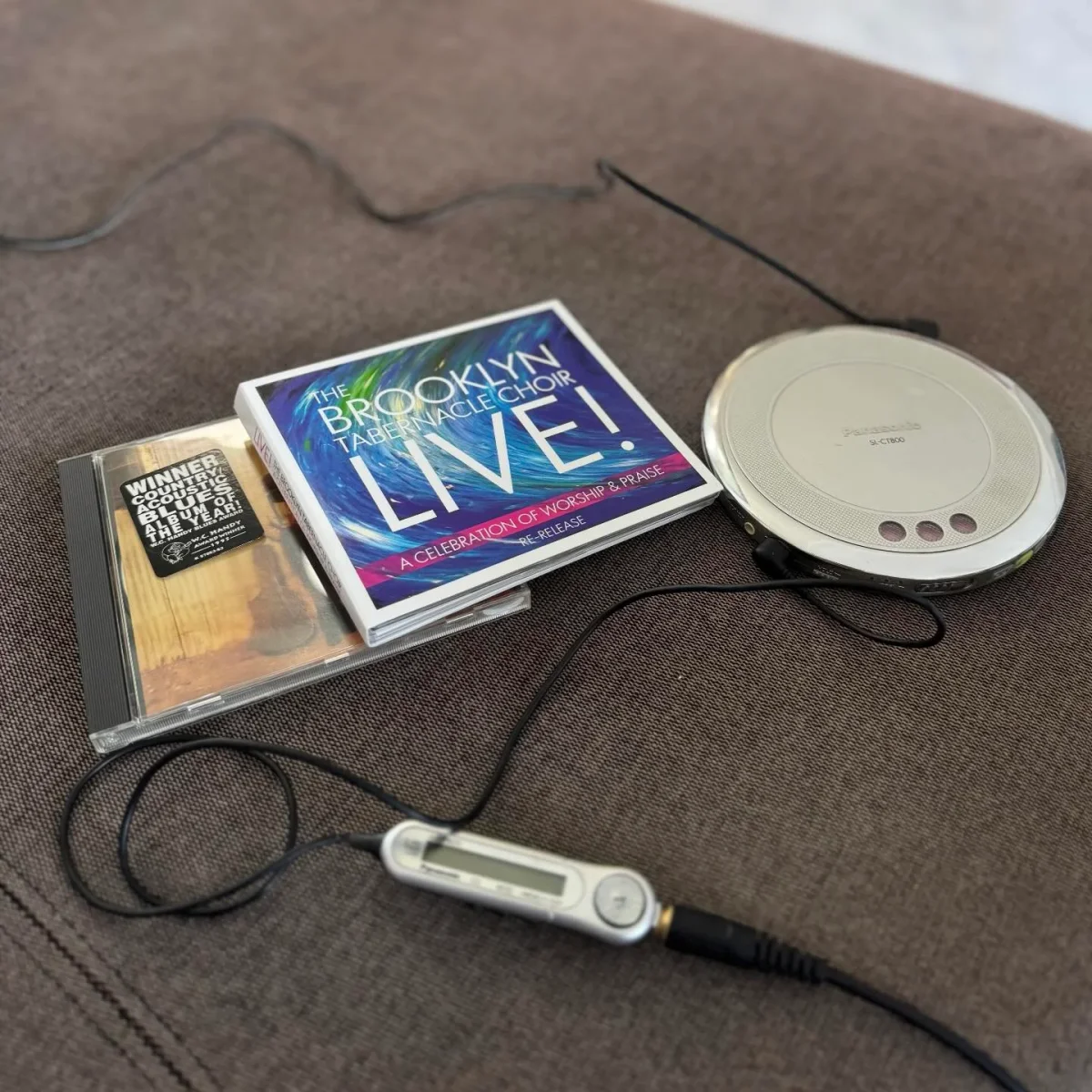 2002 CD Player Still Plays, Needs Power Brick