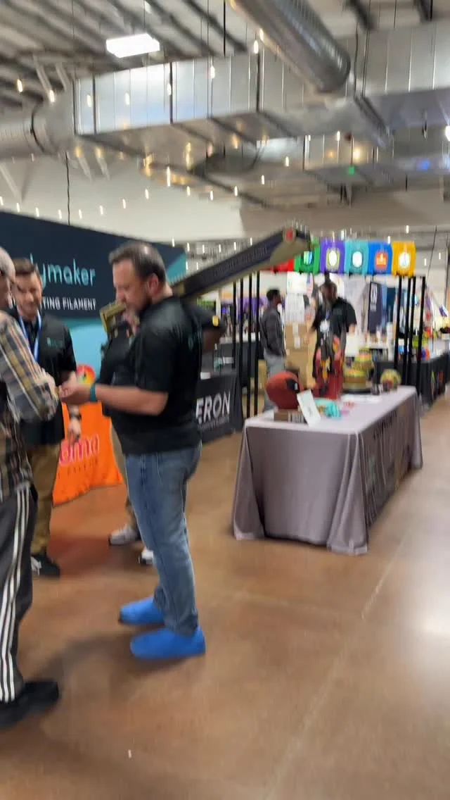 3D‑Printed Chainsaw Sword Works, Heavy, Showcased at Festival