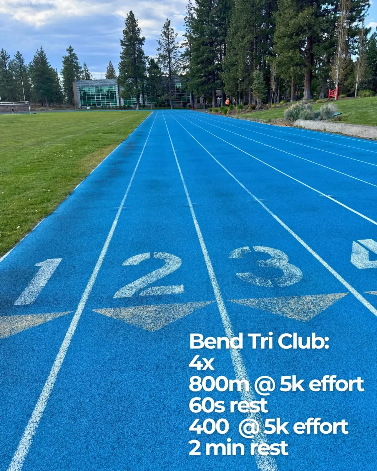 Triathlon Track Session: 800/400 Sets Guided by Feel