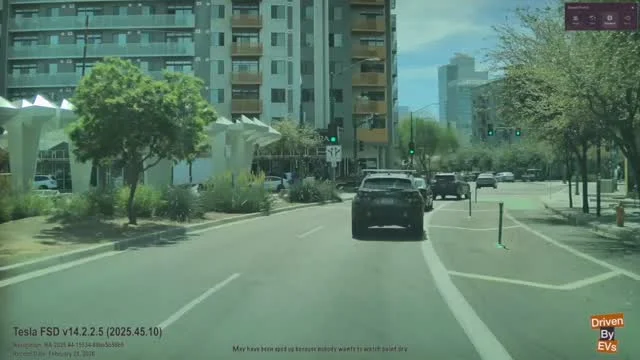 Tesla FSD Mirrors Human Drivers in Complex Bike Lanes