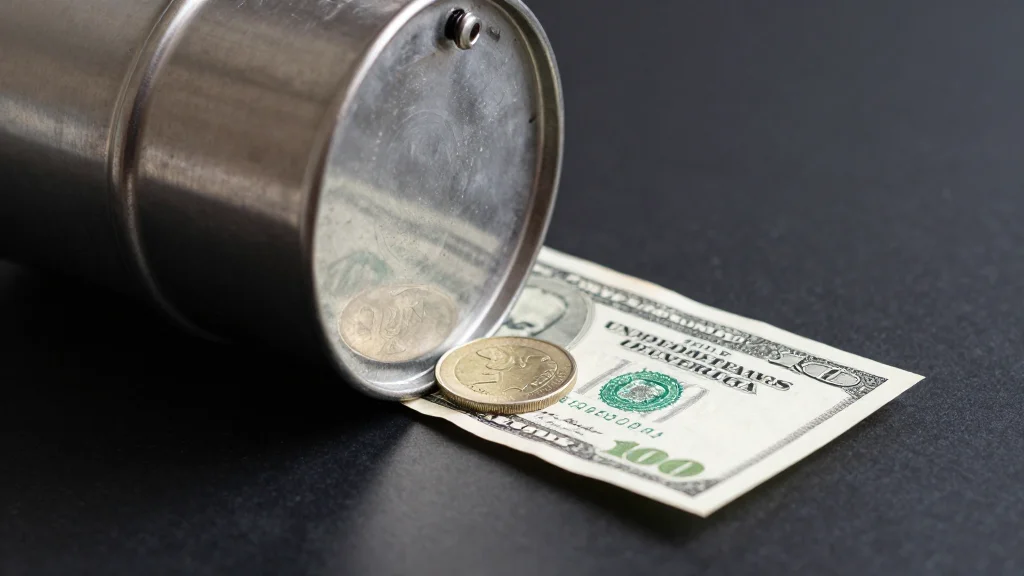 RBI Asks State Oil Refiners to Curb Spot Dollar Buying, Sources Say