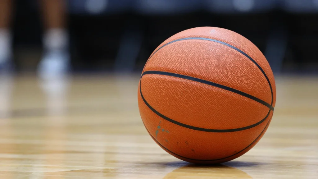 UConn Vs. Michigan State Sweet 16: CBS Broadcast, Paramount+ Stream and What’s at Stake