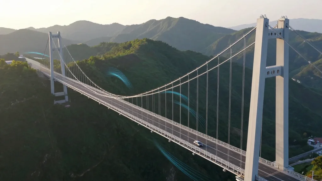 China's 625‑Meter‑High Huajiang Bridge Slashes Travel Time and Spurs Tourism in Guizhou