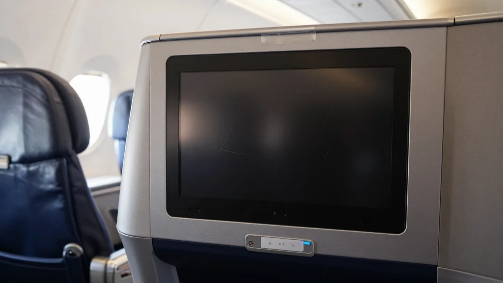 American Airlines Admits Cabin Woes, Promises Summer Overhaul