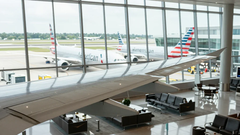 AA’s Dallas Hub Revamp Halves Missed Connections