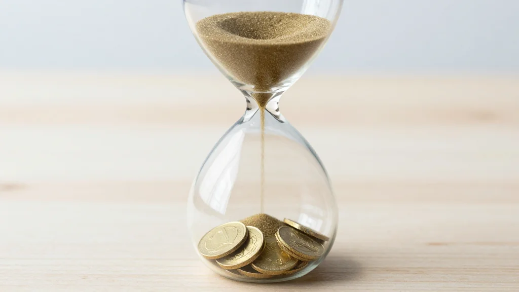 HSBC Wealth Head Says Traditional Retirement Model Dead, 87% Praise New Approach