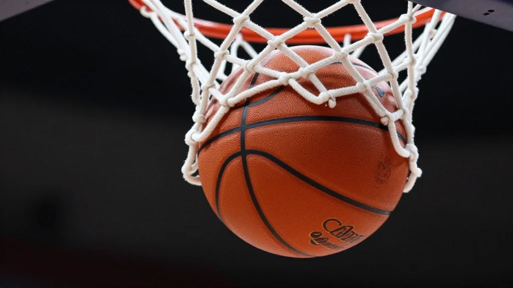 Pitino Credits ‘Bells’ Darling’s Power Play Call Before Historic Buzzer‑Beater Vs. Kansas