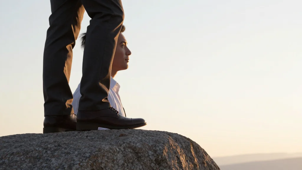 How to Be Efficient in a World Full of Distractions