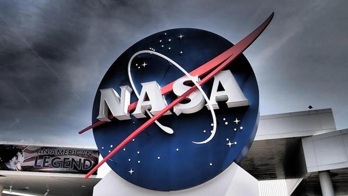 Nasa to Spend US$20 Billion on Moon Base, Cancel Orbiting Lunar Station