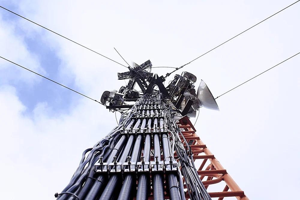 Rogers Communications (RCI) Expands Satellite Roaming Coverage in the U.S.