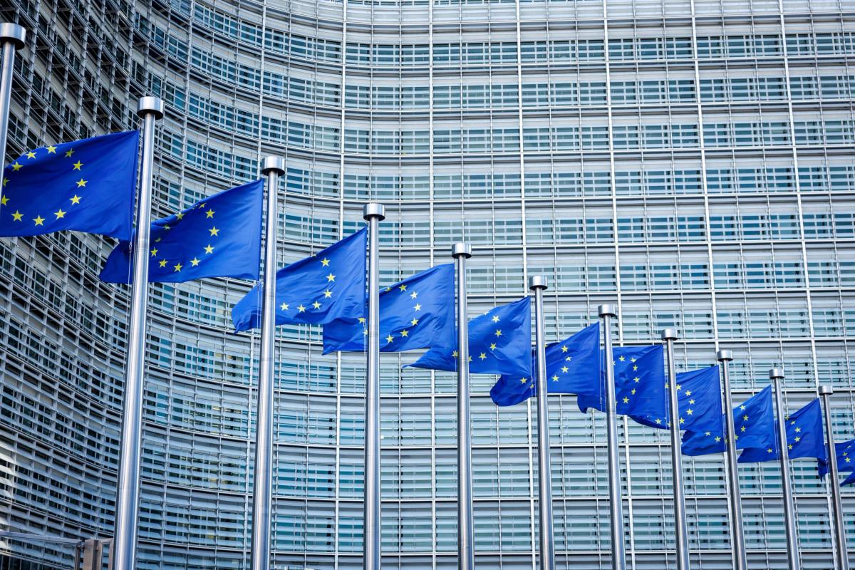 Proposed EU Digital Networks Act Would Mandate Radio in New Cars