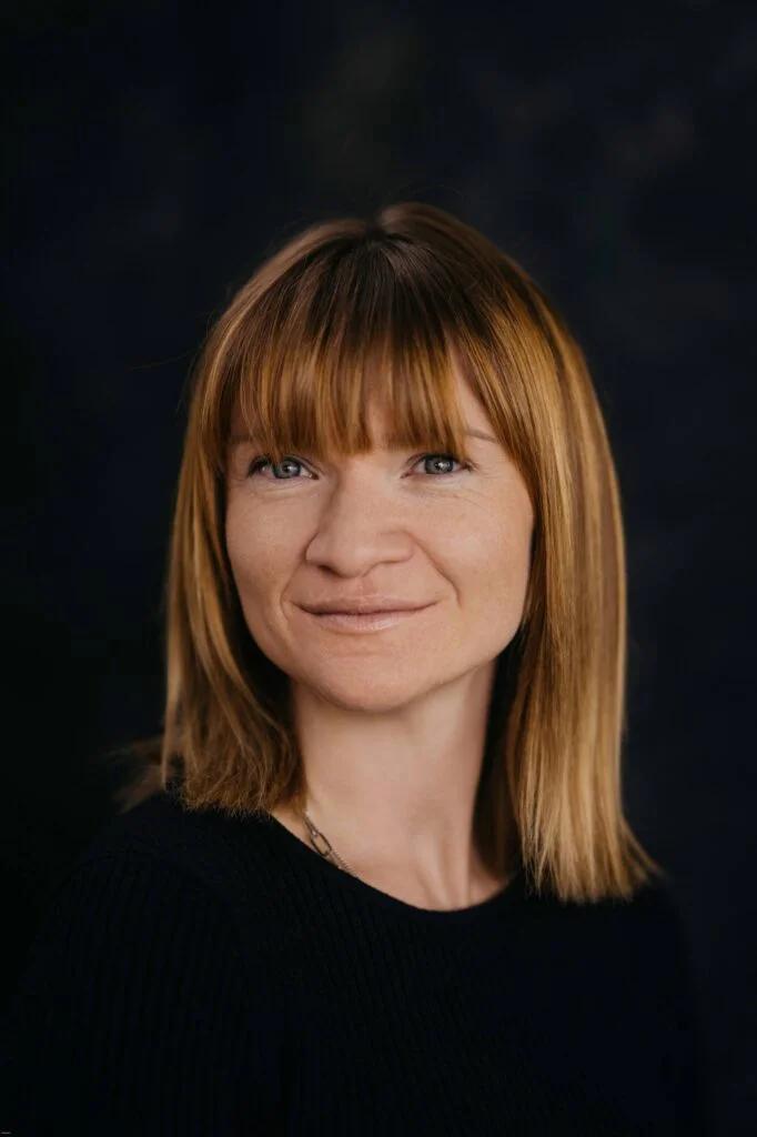 How to Roll Out AI in a Large Company without Losing Customers (Fintech Reality Check)