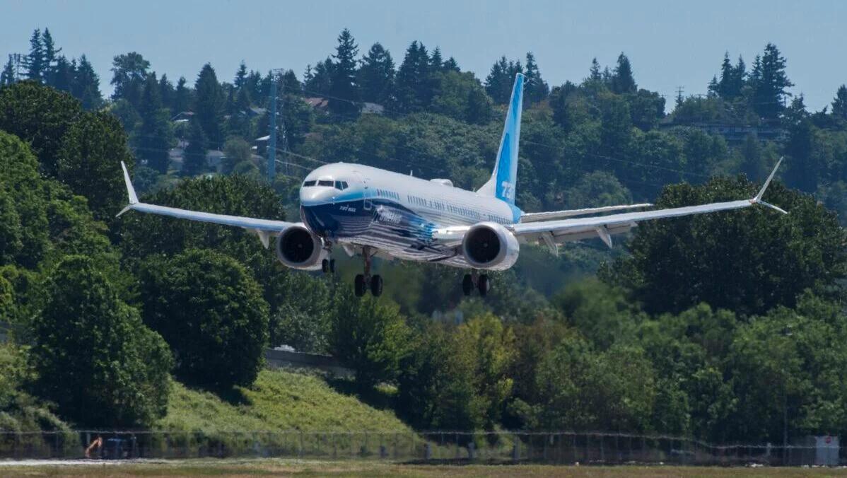 Boeing Posts Fourth-Quarter Profit Despite Losses in Commercial Aircraft, Defense Units