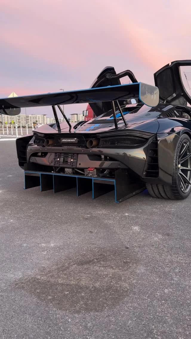 Blue Carbon Fiber Supercar Turns Heads