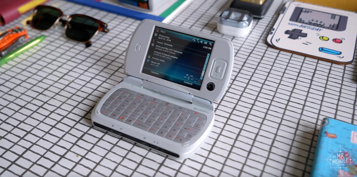 Rediscover HTC Universal: 2005 Pocket Laptop Nostalgia