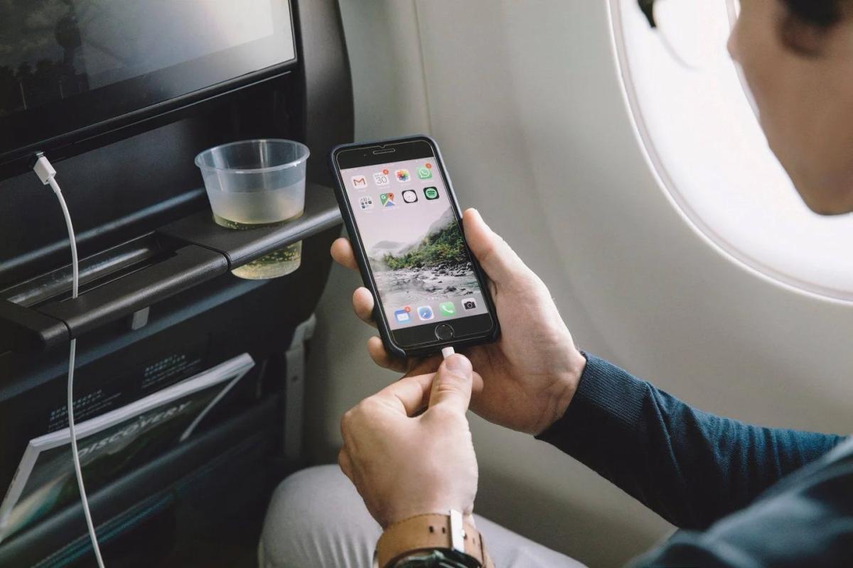 Cathay Pacific Limits Power Banks: Two Carry‑On, No In‑Flight Use