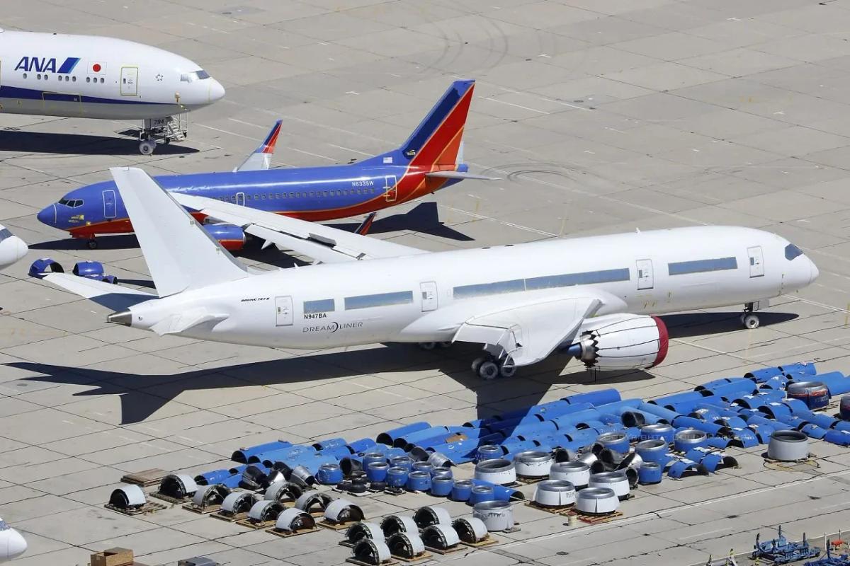 New Dreamliner Scrapped After 13 Hours Due to Wing Issues