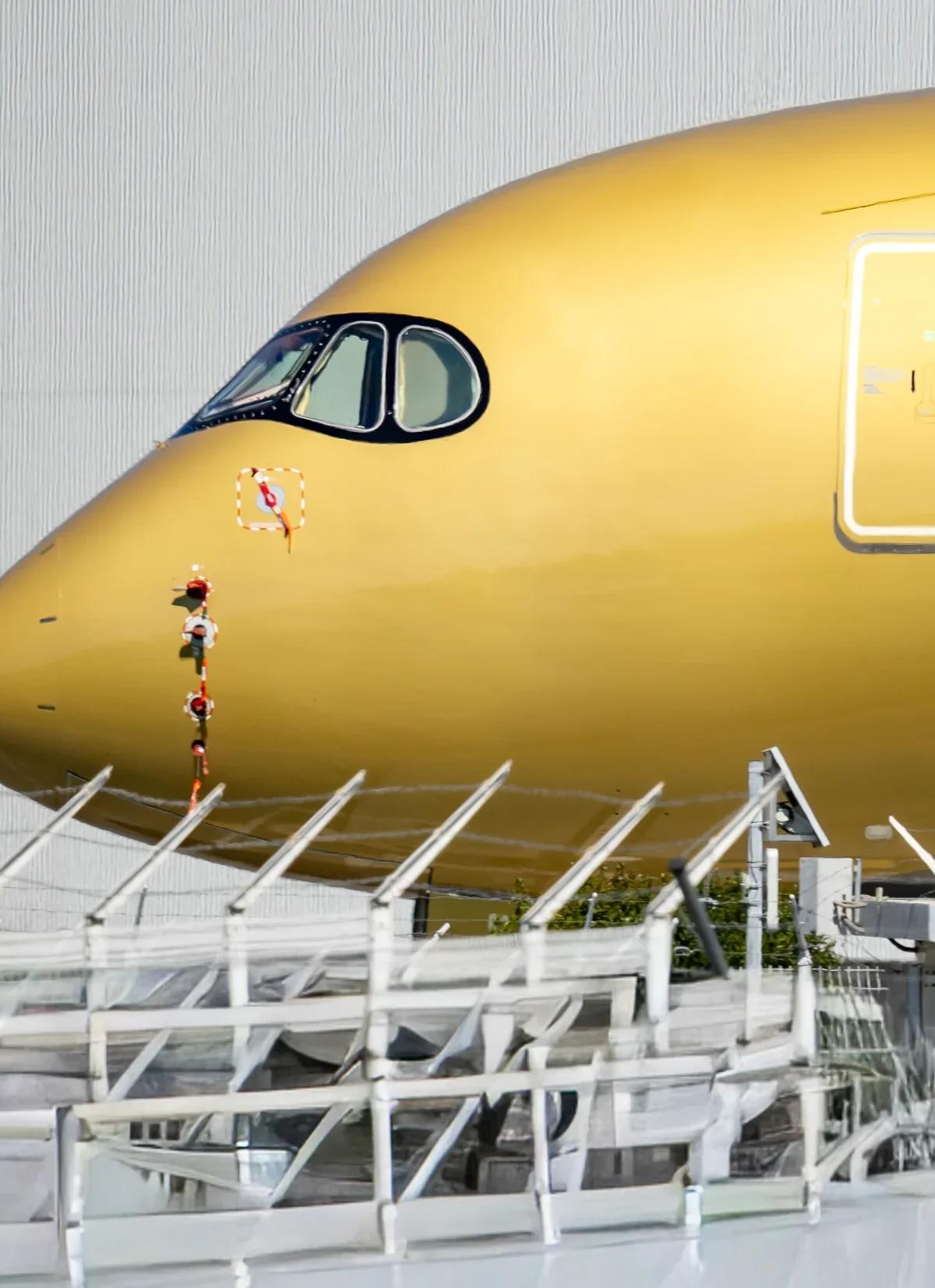 StarLUX Unveils Chrome