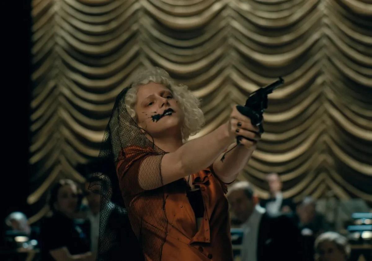 Maggie Gyllenhaal’s “The Bride” Electrifies with Buckley