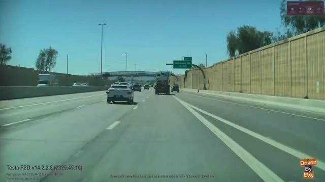Tesla FSD Seamlessly Merges Traffic, Navigation, Autonomy