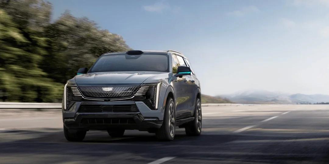 GM's AI Drives 50,000× Faster for Unpredictable Scenarios