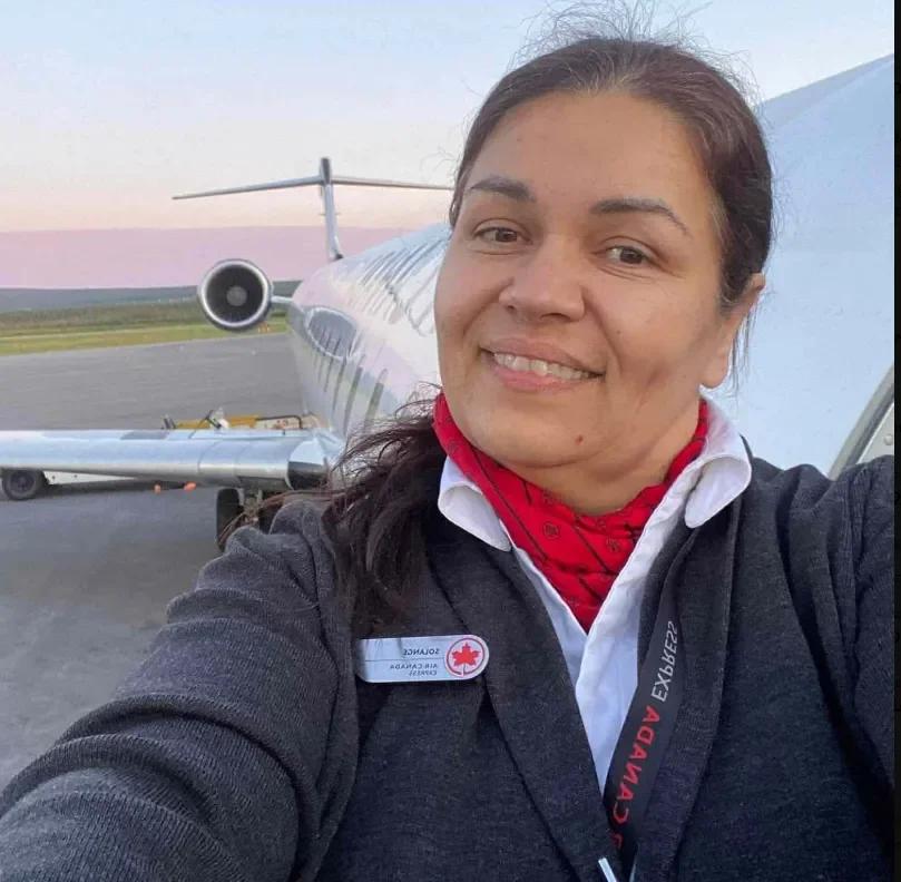 Miracle Survival: Flight Attendant Ejected, Lives On