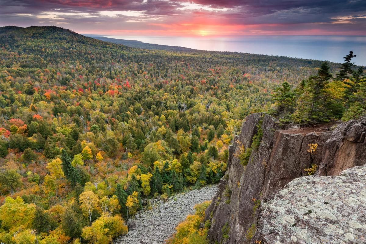 Free Superior Hiking Trail Maps + Desktop Wallpaper