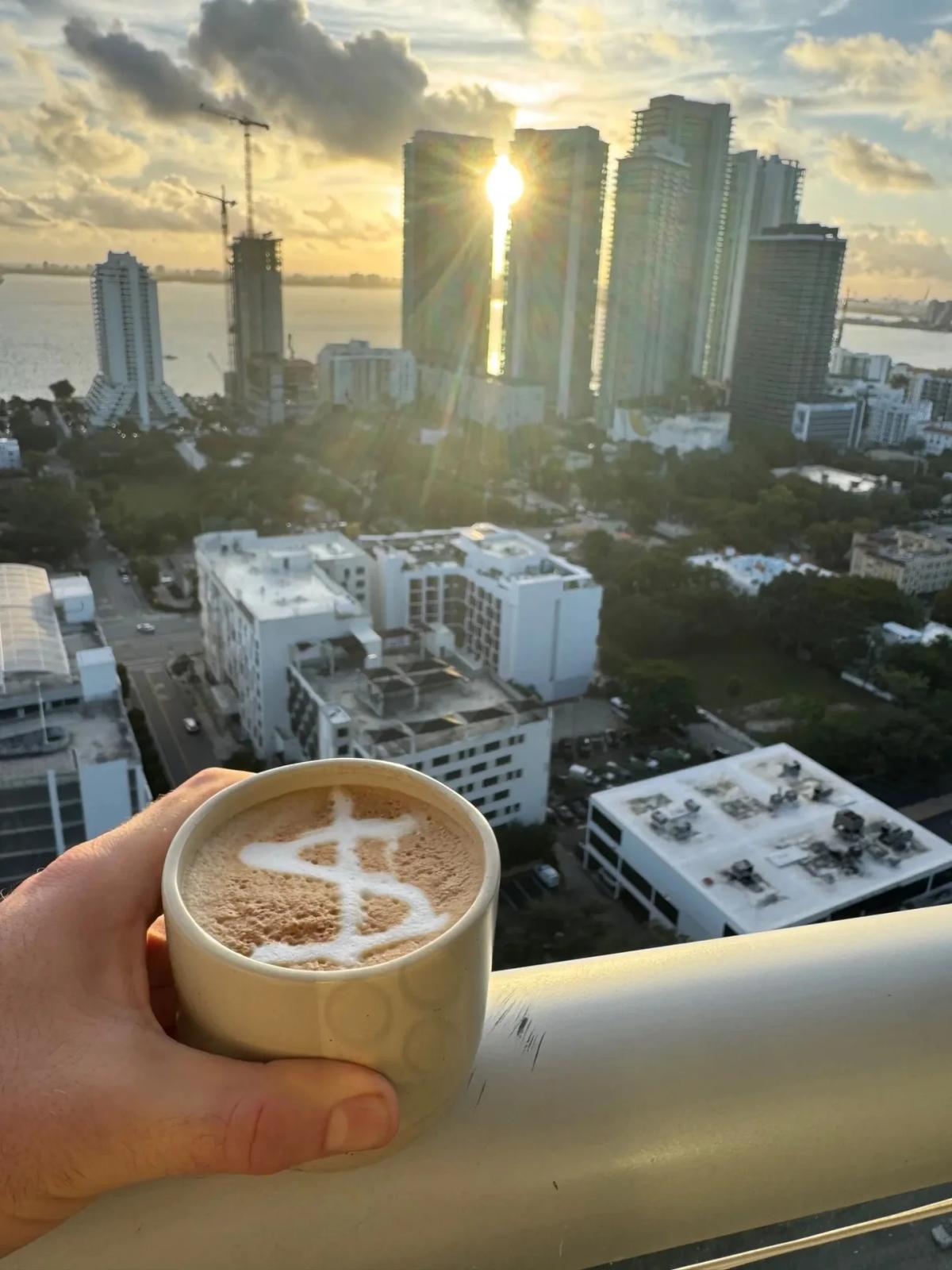 Start Your Day with 10‑Minute Gratitude Priming