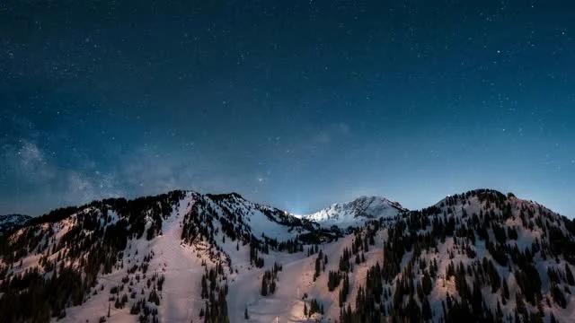 City Dweller Finds Midnight Mountain Stargazing Just 30 Minutes Away