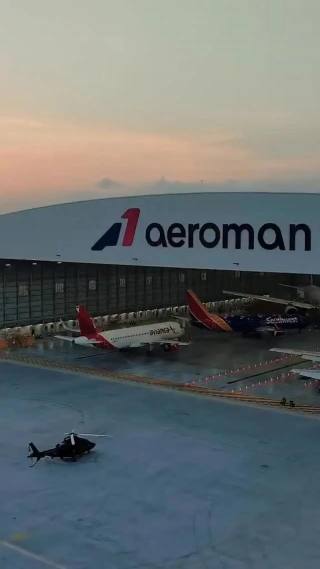 El Salvador Launches World's Largest Dual‑type Aircraft Hangar